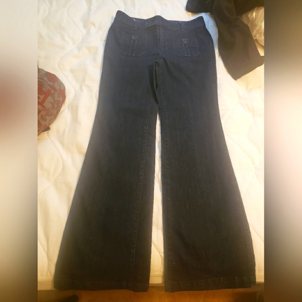 Ann Taylor Loft denim flare jeans size 2 petite 👖
